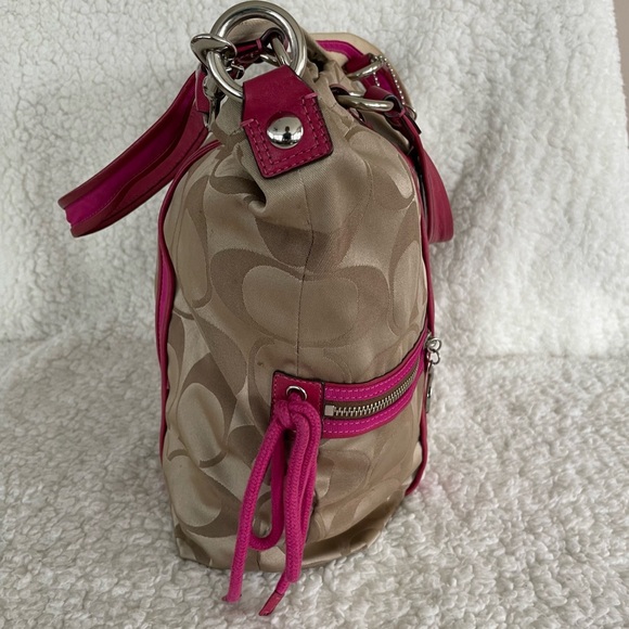 Coach Poppy Handbag - Picture 5 of 10